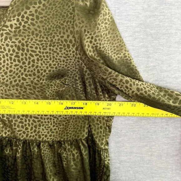 Andree by Unit size Large in a rich olive satin with subtle animal print texture - Picture 5 of 7